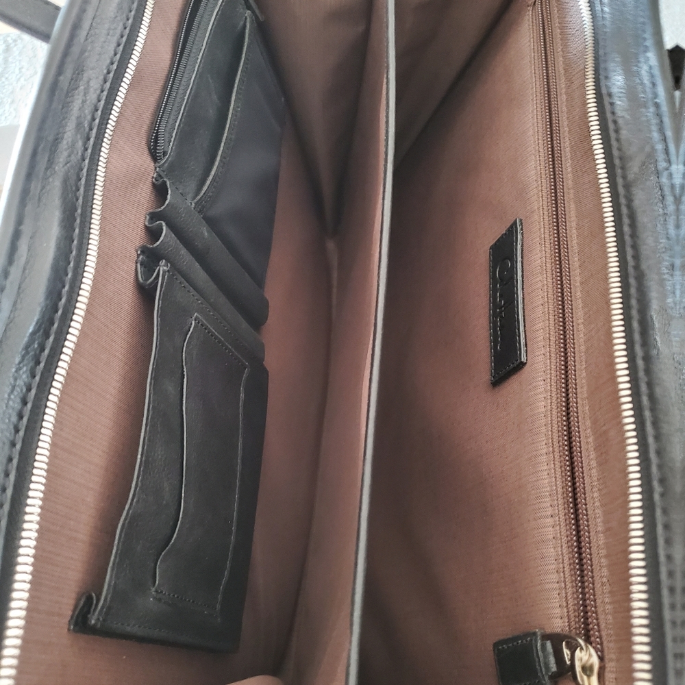 Brief Case. - Picture 3 of 7